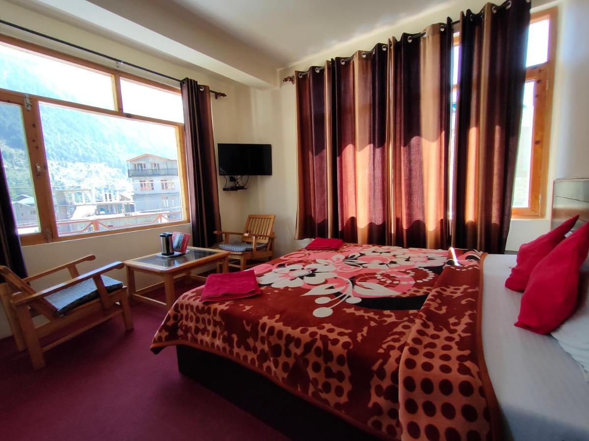 The Destination Manali Hotel Exterior photo