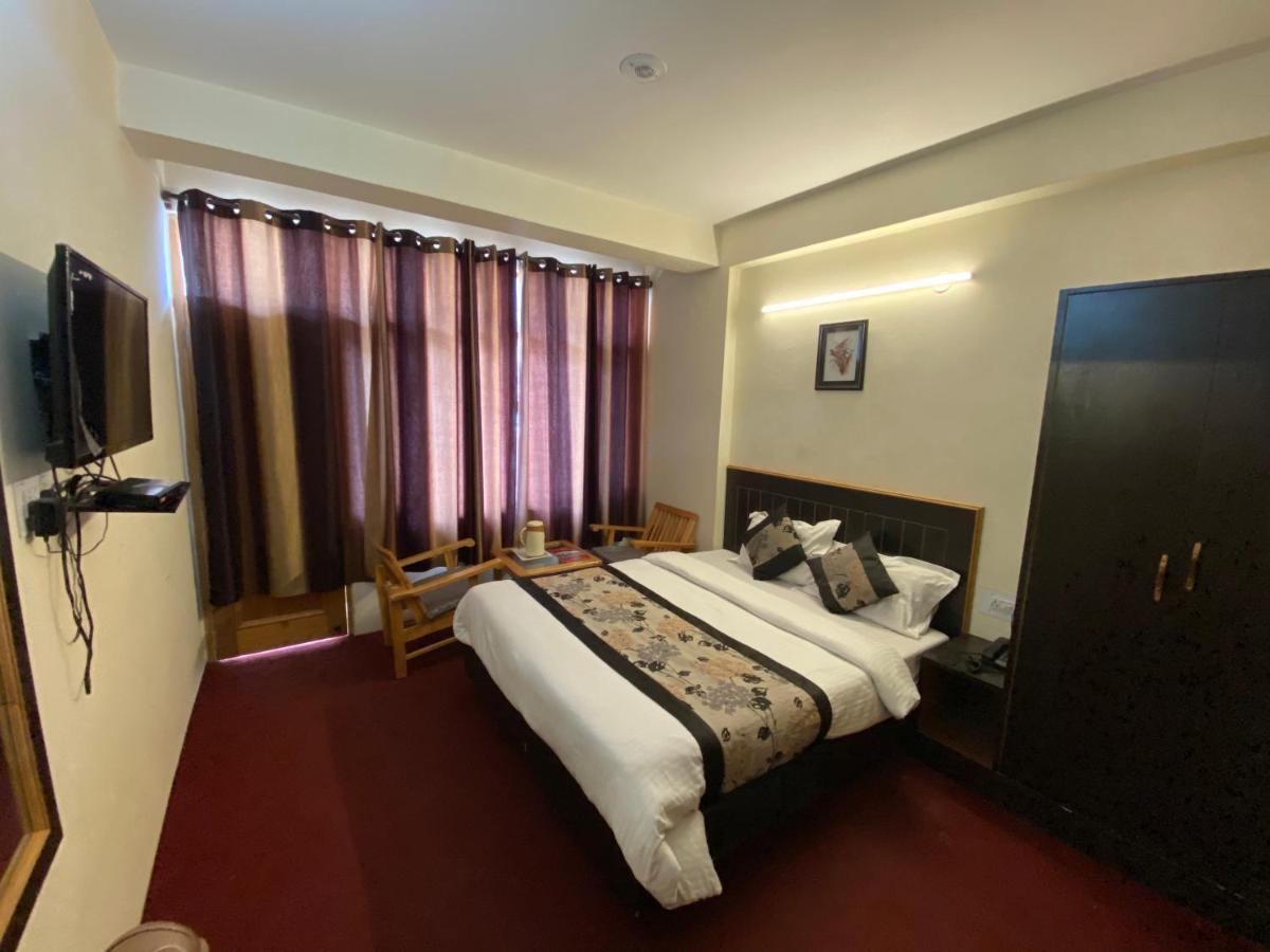 The Destination Manali Hotel Exterior photo